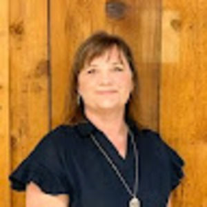 Meet your Posher, Leslie